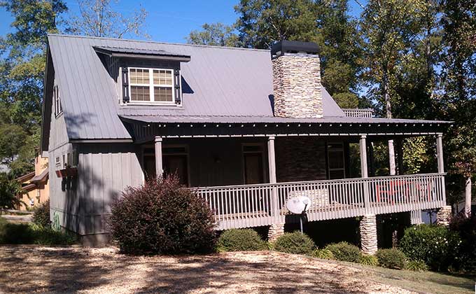 2 Story 4 Bedroom Rustic Waterfront Lake Cabin