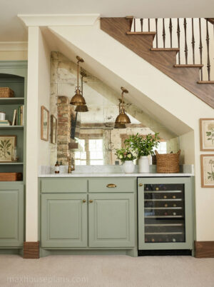 small-cabin-home-plan-stairs