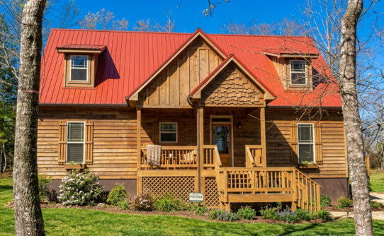 Little Lake House elevation — 3 bed, 2 bath, 1,315 sq. ft. by Max Fulbright Designs